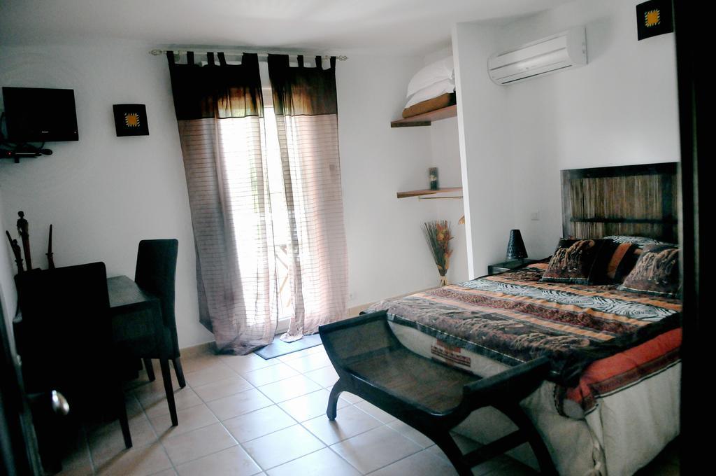Chambres D'Hotes Des Huppes Nimes Luaran gambar